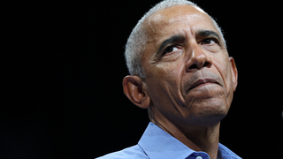 Obama Staying Out of Political Fray